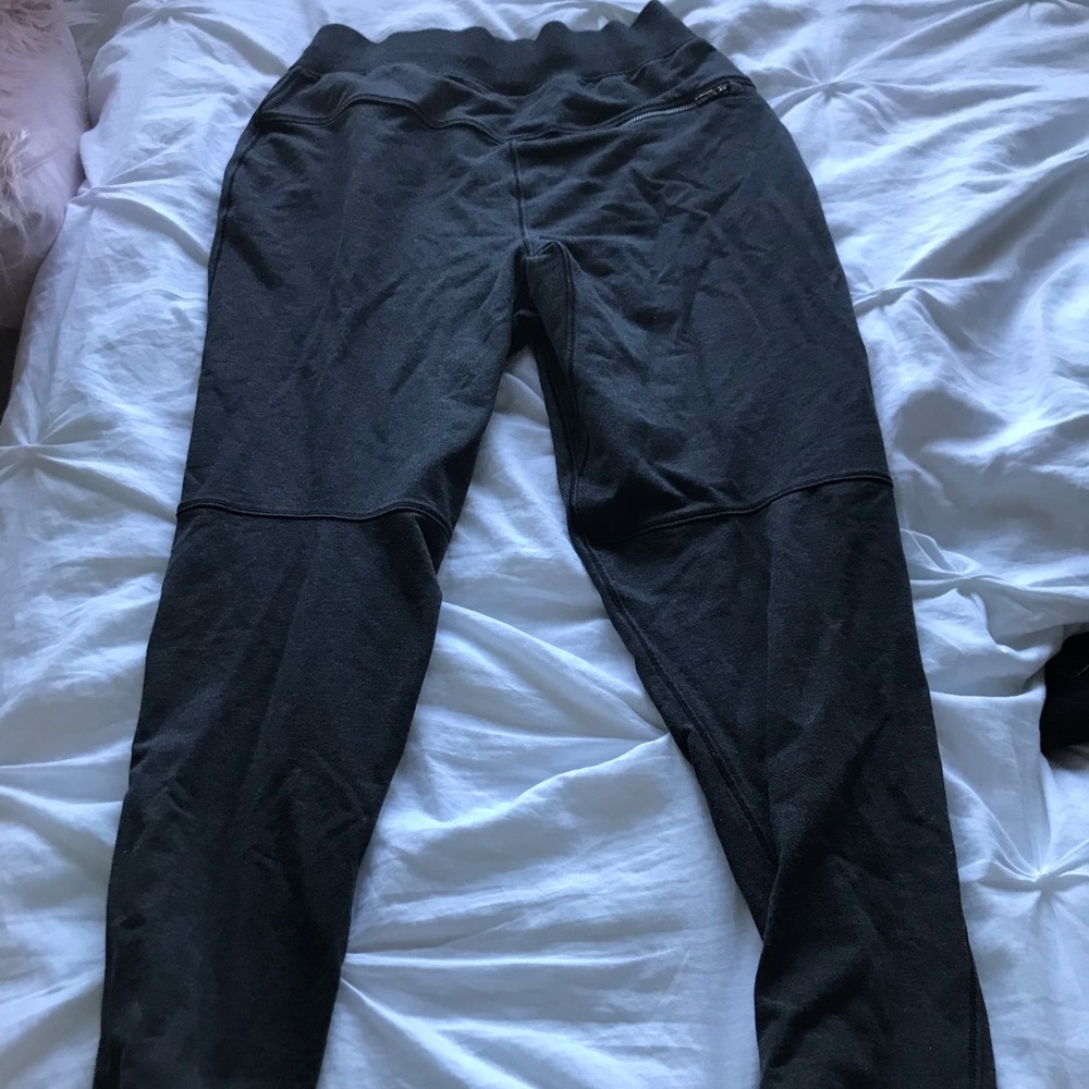 men’s lululemon joggers dark grey